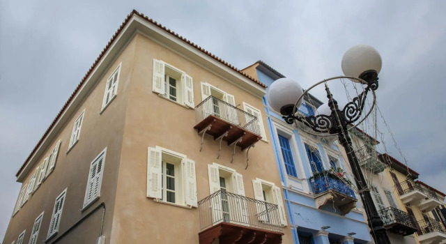 Amymone Suites