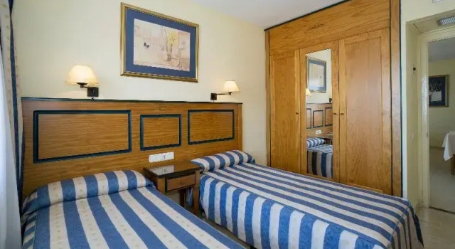Апартаменты Hotel Apartamentos Pyr Fuengirola