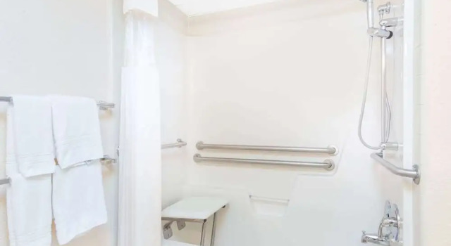 Двухместный номер Standard Hotel Inn Fairfield