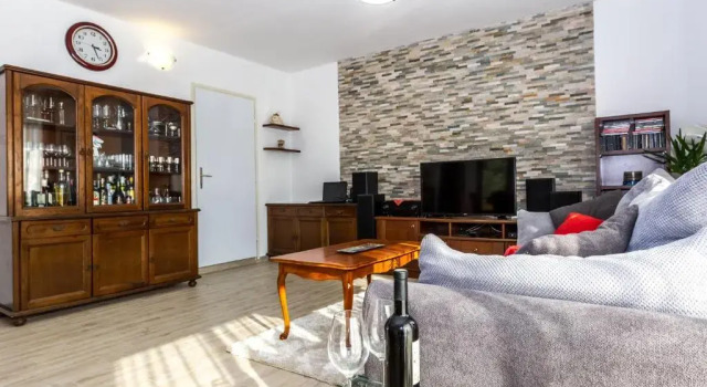 Апартаменты Deluxe Pool Apartments Julia