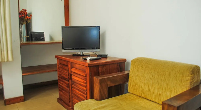 Двухместный номер Standard с балконом и с видом на озеро Hotel See Kandy