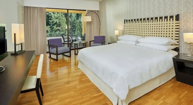 Двухместный номер Classic с балконом и с видом на горы Sheraton Rhodes Resort