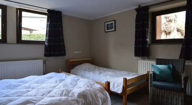 Luxurious Holiday Home in Malmedy with Sauna, Rezervovat Hotel Hotely v Lutych s parkováním, Parkování