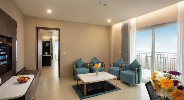 Номер Superior Le Crown Hotel