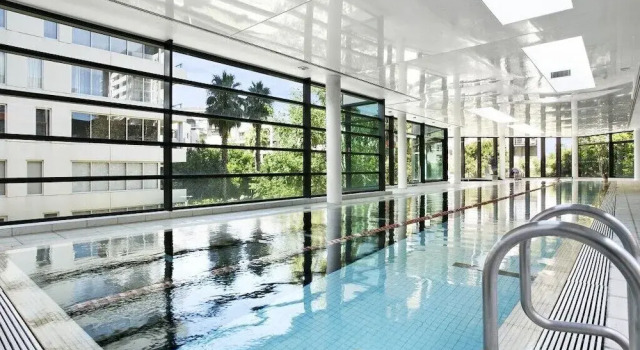 HAZEL Quite Chapel St Beauty. Pool + Gym + Car, Book Hotel Hotels in Melbourne Region with a Pool, Swimming Pool
