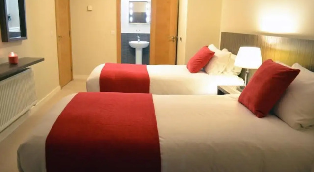 Carrick Plaza Suites and Apartments, Book Apartment Carrick on Shannon Leitrim