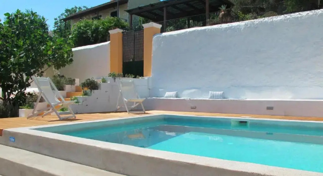 Коттедж Theano Cottage