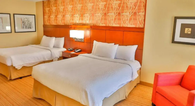 Четырёхместный номер Standard Courtyard by Marriott Biloxi North/D'Iberville