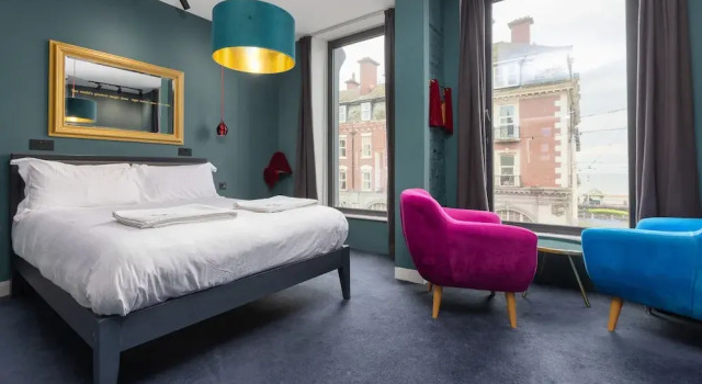 Standard huone merinäköala Art B&B