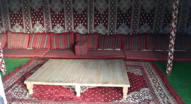 Al Ghoroub Farm Stay - مزرعة الغروب للإيجار اليومي, Varaa Maatalousloma Hotellit Ajmān pysäköinnillä, Pysäköinti