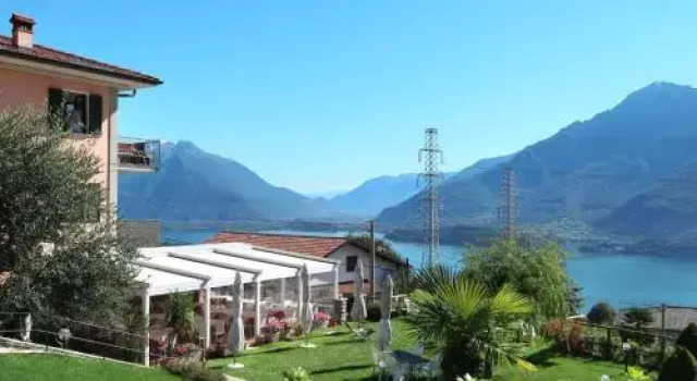 Casa La Trave 217S, Book Hotel Stazzona Como