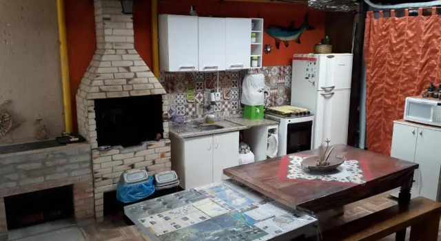 Кровать в общем номере (женский номер) Floripa Beach House Hostel