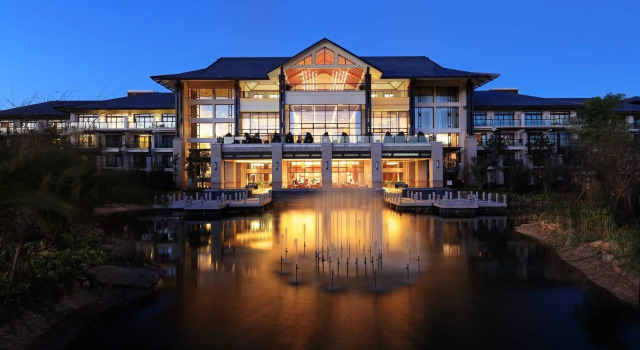 HUALUXE Kunming by IHG, Rezerwuj Hotel Xishan District Kunming