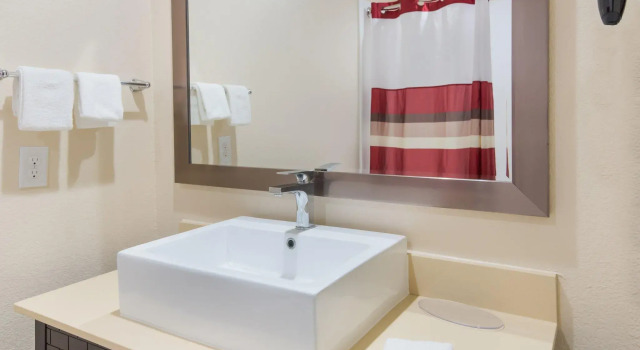 Двухместный номер Superior Red Roof Inn PLUS+ Fort Worth - Burleson