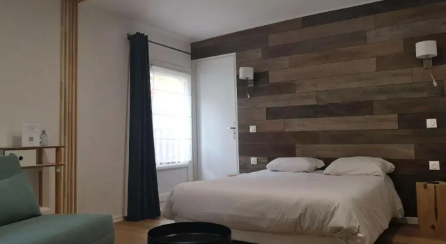 Номер Comfort Hôtel Les Castets dAyré