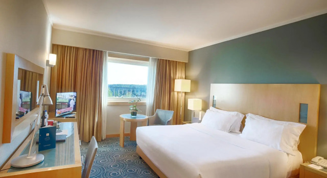 Двухместный номер SANA Malhoa Hotel
