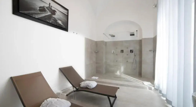 Люкс Bespoke Roma Suites