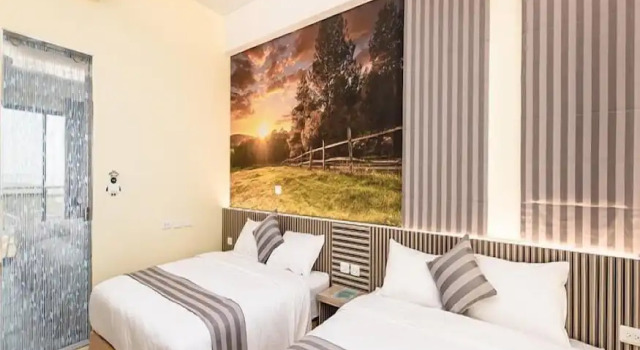 Camera quadrupla Standard con balcone e con vista sull'oceano Tiamo B&B