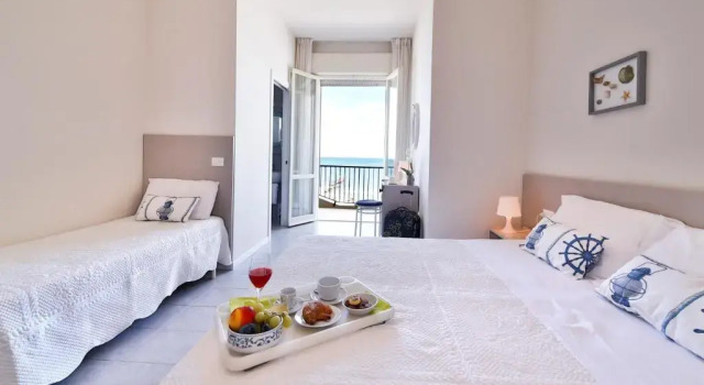 Двухместный номер Standard с частичным видом на море Hotel Ambasciatori Beach Front Breakfast e Brunch XXL fino alle 12 30