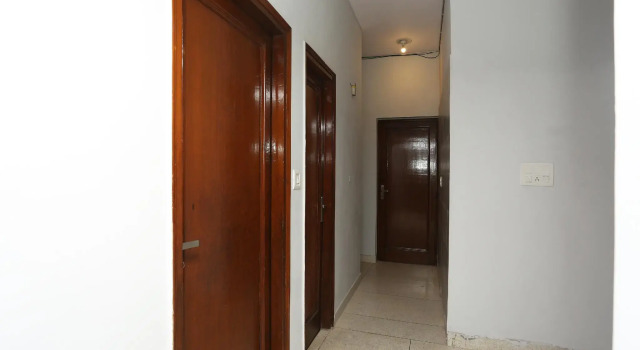OYO 29268 White Arcade, Забронировать Отель Отели Нью-Дели с завтраком, Завтраки