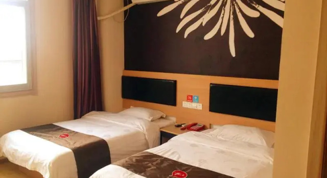 Двухместный номер Standard Thank Inn Chain Hotel Mengyin Town Nanhuan Road