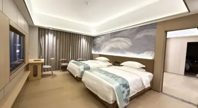 Люкс Deluxe Qianjiang Hot Spring Hotel