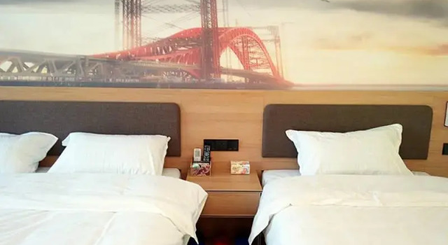 Thank Inn Hotel Hebei Baoding Xiong County Xiongzhou Road, Prenota Hotel Xiong County Cina