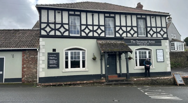 Seymour arms