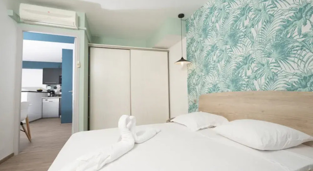 Magik 2 - 50m2 Rénové - Centre-ville Saint-Denis, Book Hotel Hotels in Saint-Denis with Parking, near Trinity Park, Parking