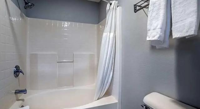 Четырёхместный люкс с 2 комнатами SureStay Hotel by Best Western Ukiah