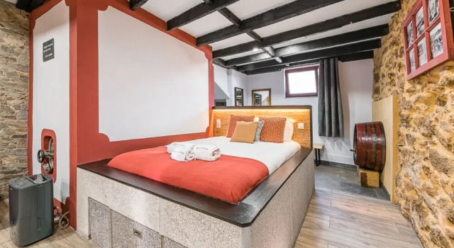 GuestReady - Sleeping Cellar, Забронировать Отель Вила Нова ди Гайя Порту, рядом с Канатная дорога Гайя