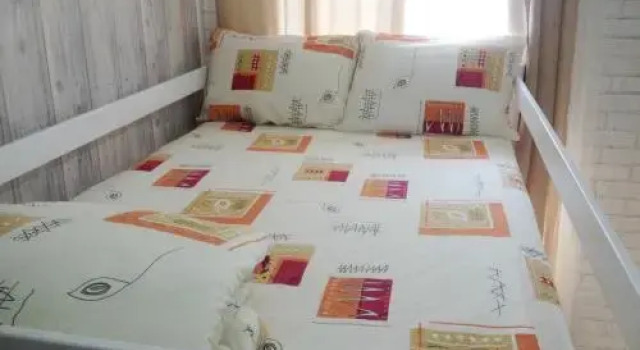 Hostel Emotions, Забронировать Хостел Отели Львова с парковкой, рядом с Львовская галерея Зелена канапа, Парковка