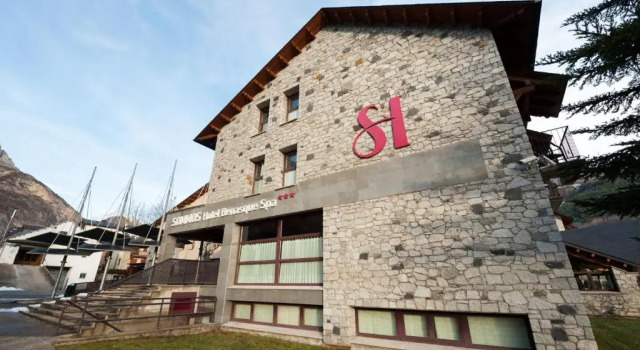 Семейный номер Standard SOMMOS Hotel Benasque Spa