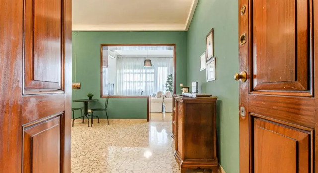 Апартаменты Frank's House Apartment