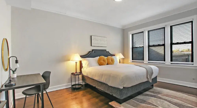 Comfy 2BR - Sunnyside 2F
