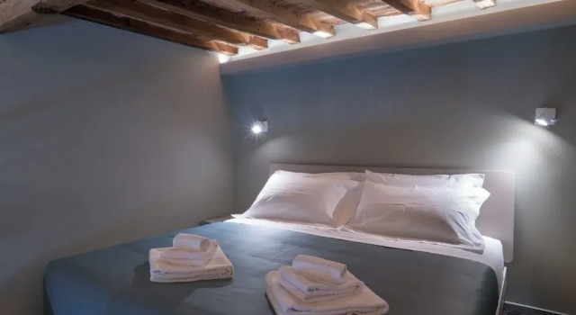 Номер Deluxe GOGO` Petit Hotel