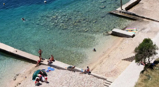 Rooms by the sea Rab - 18786, Prenota Hotel Hotel a Isole Quarnerine con parcheggio, Parcheggio