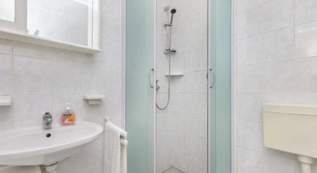 Rose - 30 m From the Beach - A5, Забронировать Отель Отели Сегет-Враница с парковкой, Парковка