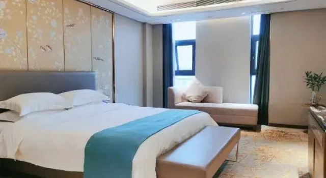 Люкс Deluxe Zhongzhou Huayue International Hotel