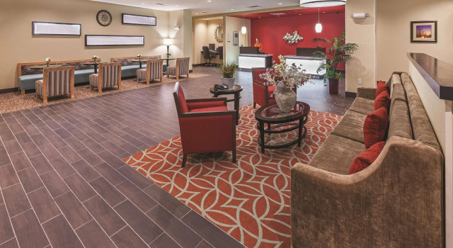 La Quinta Inn & Suites by Wyndham Wichita Falls - MSU Area, Boek Hotel Hotels in Wichita Falls met parkeren, Parkeren