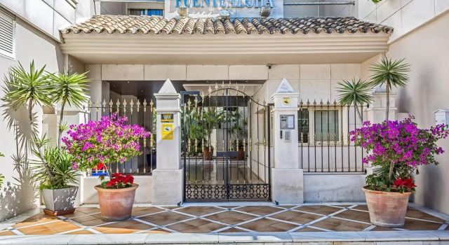FA - Fabulous Apartment with in and outdoor Pool