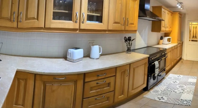 3 Bedroom House By Passionfruitproperties Near Coventry & Warwickshire Hospital With Free Wi-fi, driveway & Garden, DSC