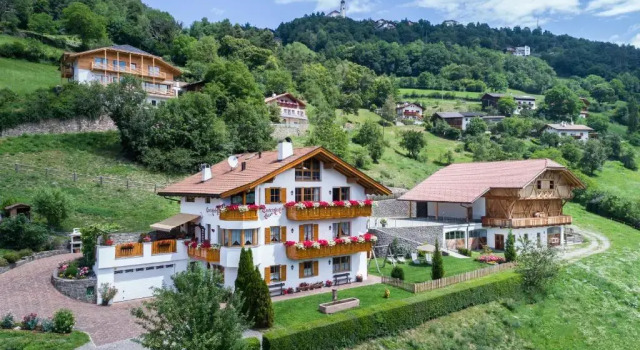 Апартаменты с 2 комнатами с балконом Unterkehrhof