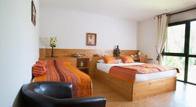 Трёхместный номер Standard с видом на сад Hôtel Auberge de Chavannes