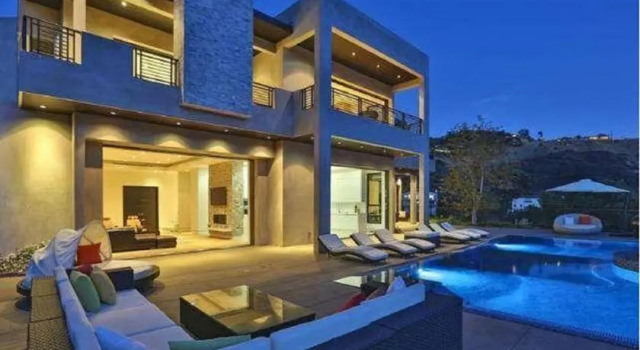 Zorada - Private Hollywood Hills Luxury With Endless Amenities and City Views, Забронировать Дом для отпуска Виллы Голливуда, Вилла