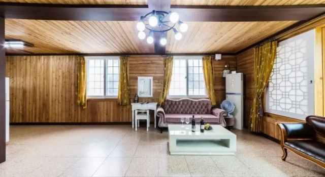 Gapyeong Haengbogi Meomuneunjip House, Prenota Hotel Hotel a Gyeonggi-do con piscina, Piscina
