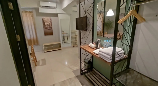 Suite De La Charis Hotel by Waringin Hospitality