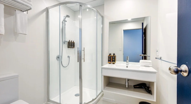 Четырёхместный номер Executive Mercure Wellington Abel Tasman