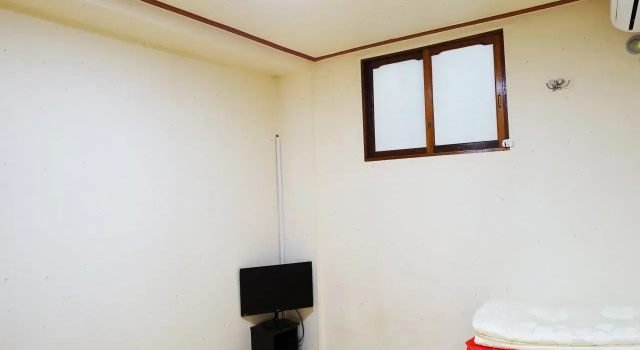Hue Hanok Guesthouse, Забронировать Отель Чонногу Сеул, рядом с Компания Hyundai Engineering &amp; Construction