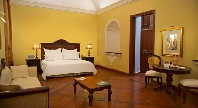 Полулюкс Fiesta Americana Hacienda San Antonio El Puente